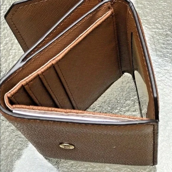 MICHAEL KORS HAYES MED TRIFOLD COIN PURSE WALLET